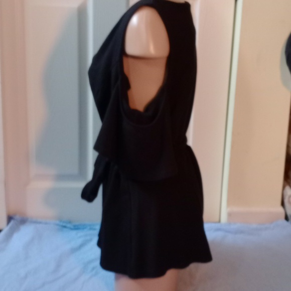 Eloquii Elegant Black Cold Shoulder Top, Size 16 - Picture 3 of 8